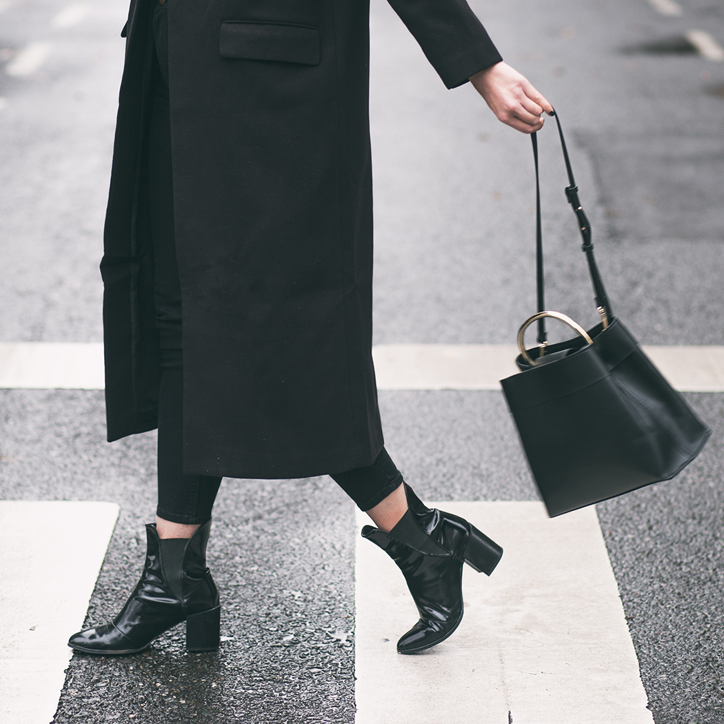 Street fashion z pokazów mody na jesień-zimę 20/21: zobacz najciekawsze stylizacje